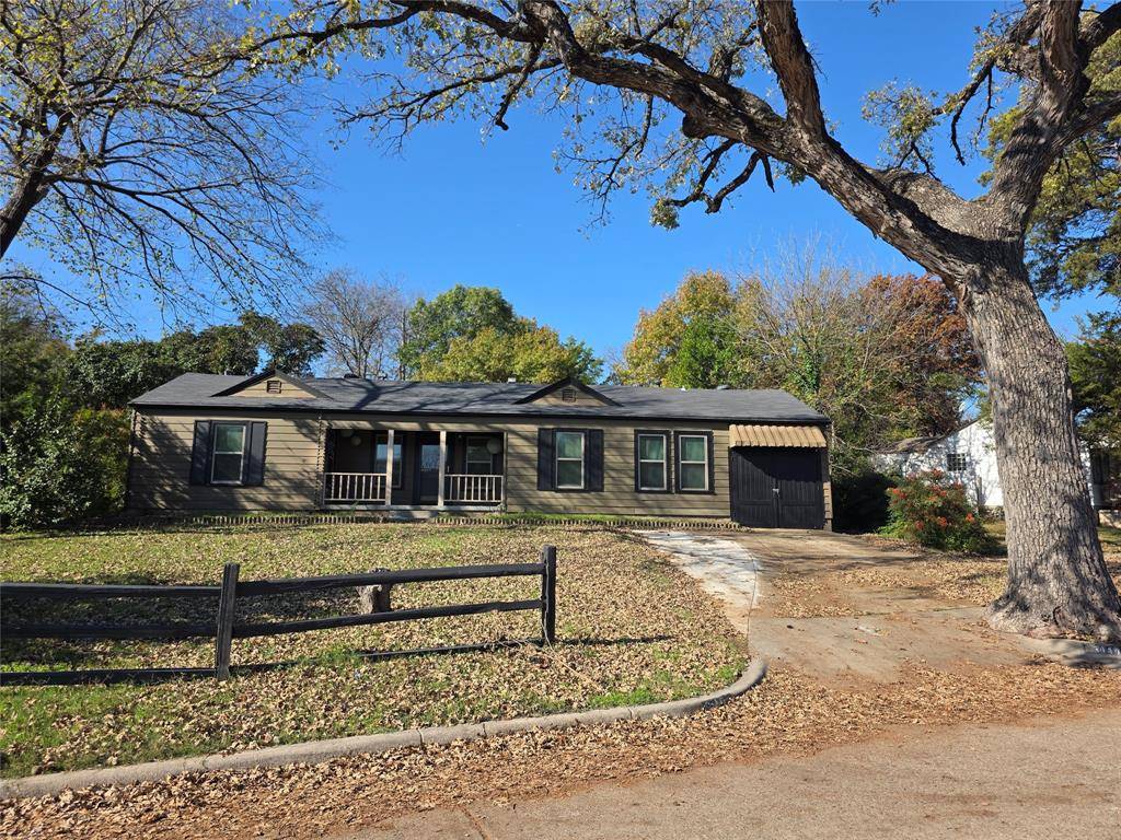 Dallas, TX 75227,3449 Oak Creek Circle