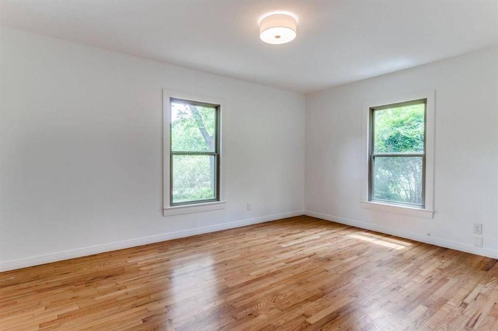 Dallas, TX 75227,3449 Oak Creek Circle