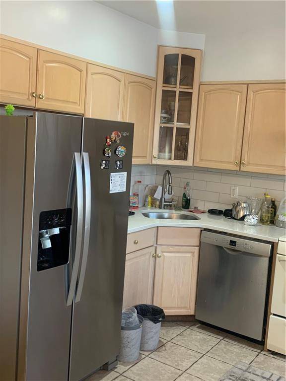 Brooklyn, NY 11223,86 Avenue S