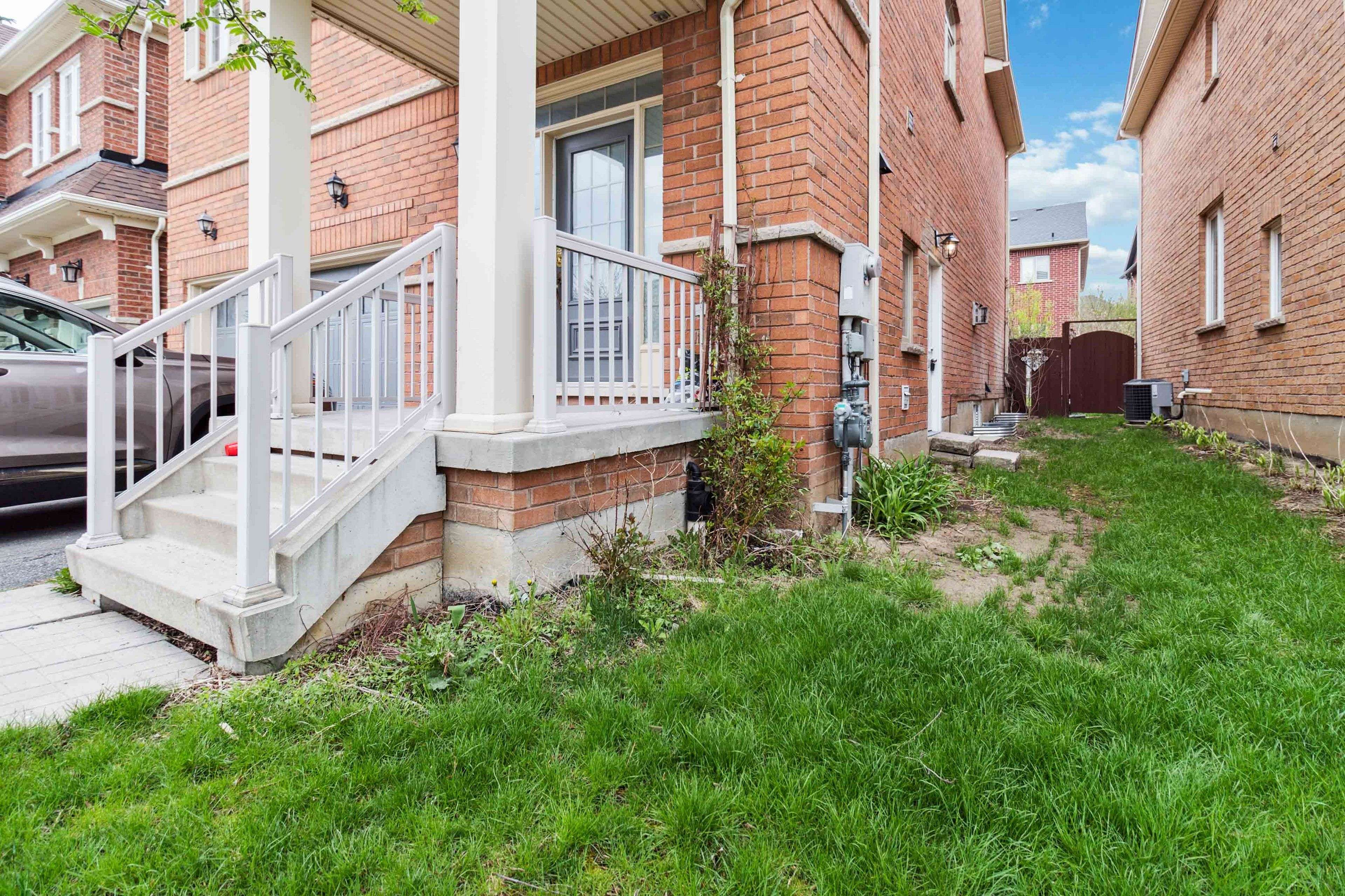 Milton, ON L9T 0T0,397 Scott BLVD #Basmt