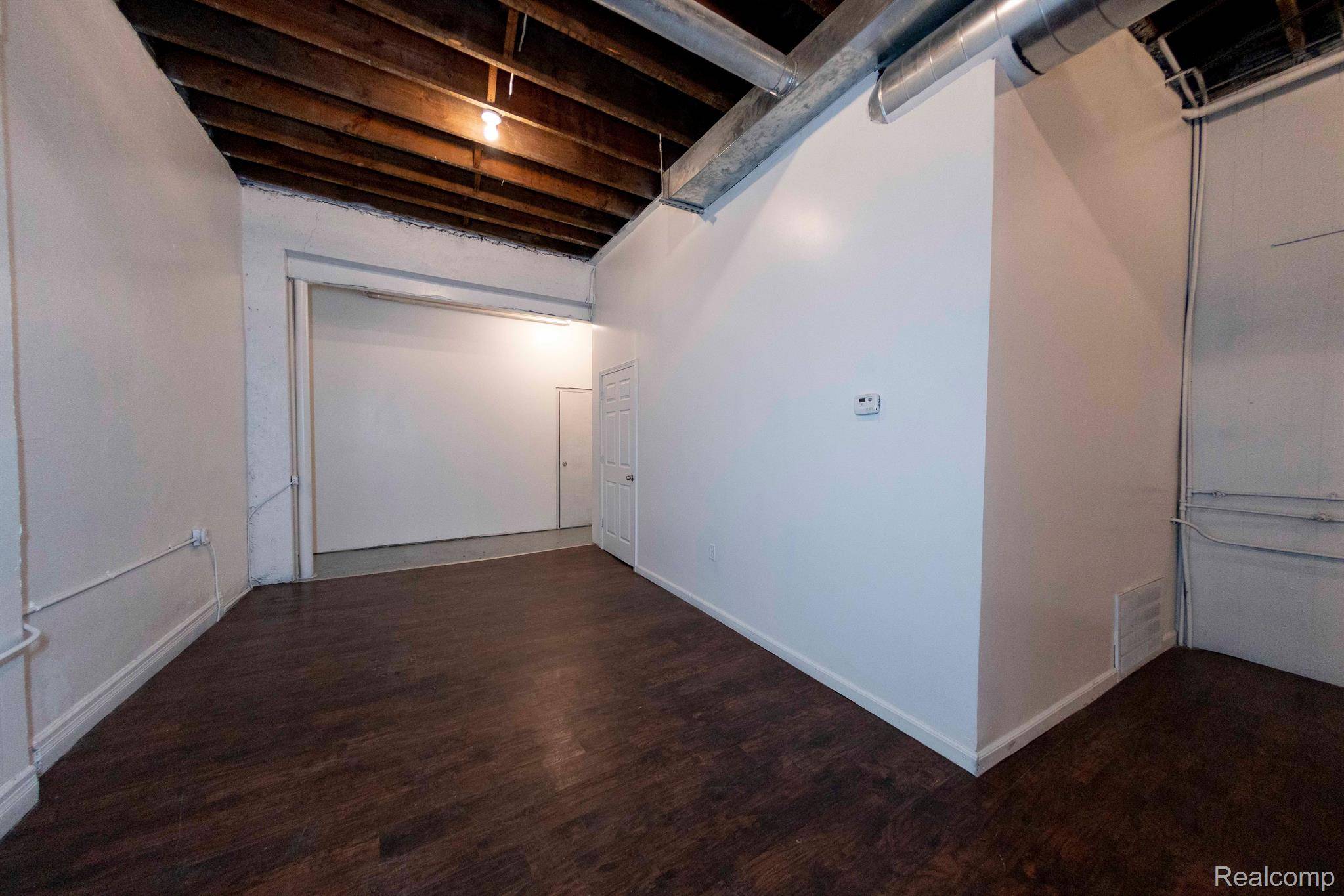 Detroit, MI 48215,14536 E JEFFERSON AVE