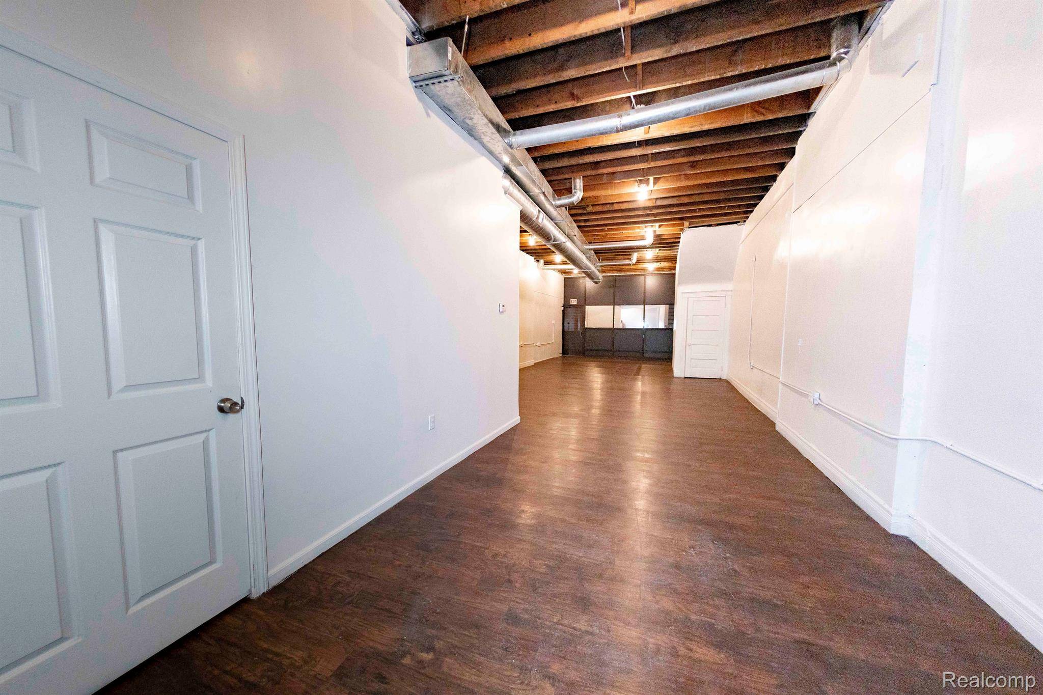 Detroit, MI 48215,14536 E JEFFERSON AVE