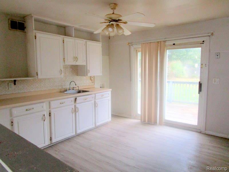 Roseville, MI 48066,26140 Nagel ST