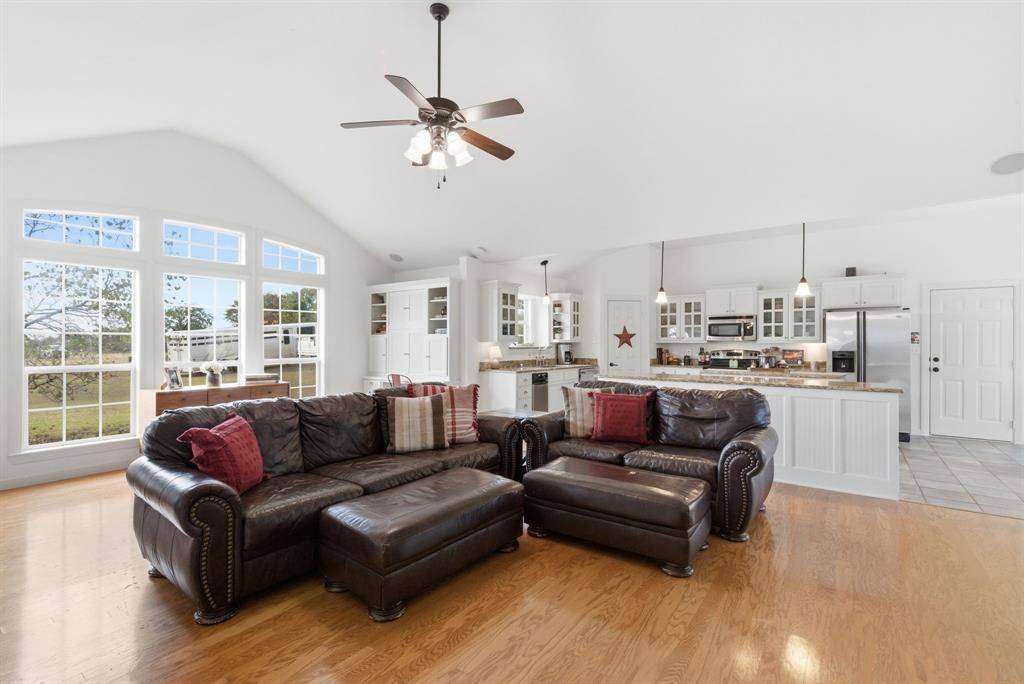 Tolar, TX 76476,9150 Colony Road