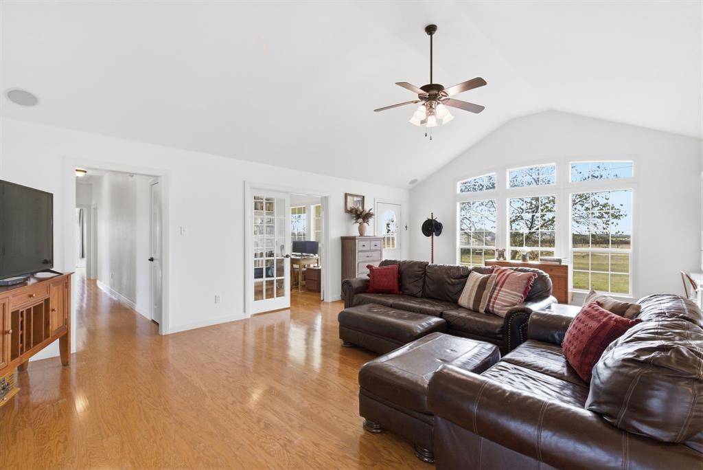 Tolar, TX 76476,9150 Colony Road