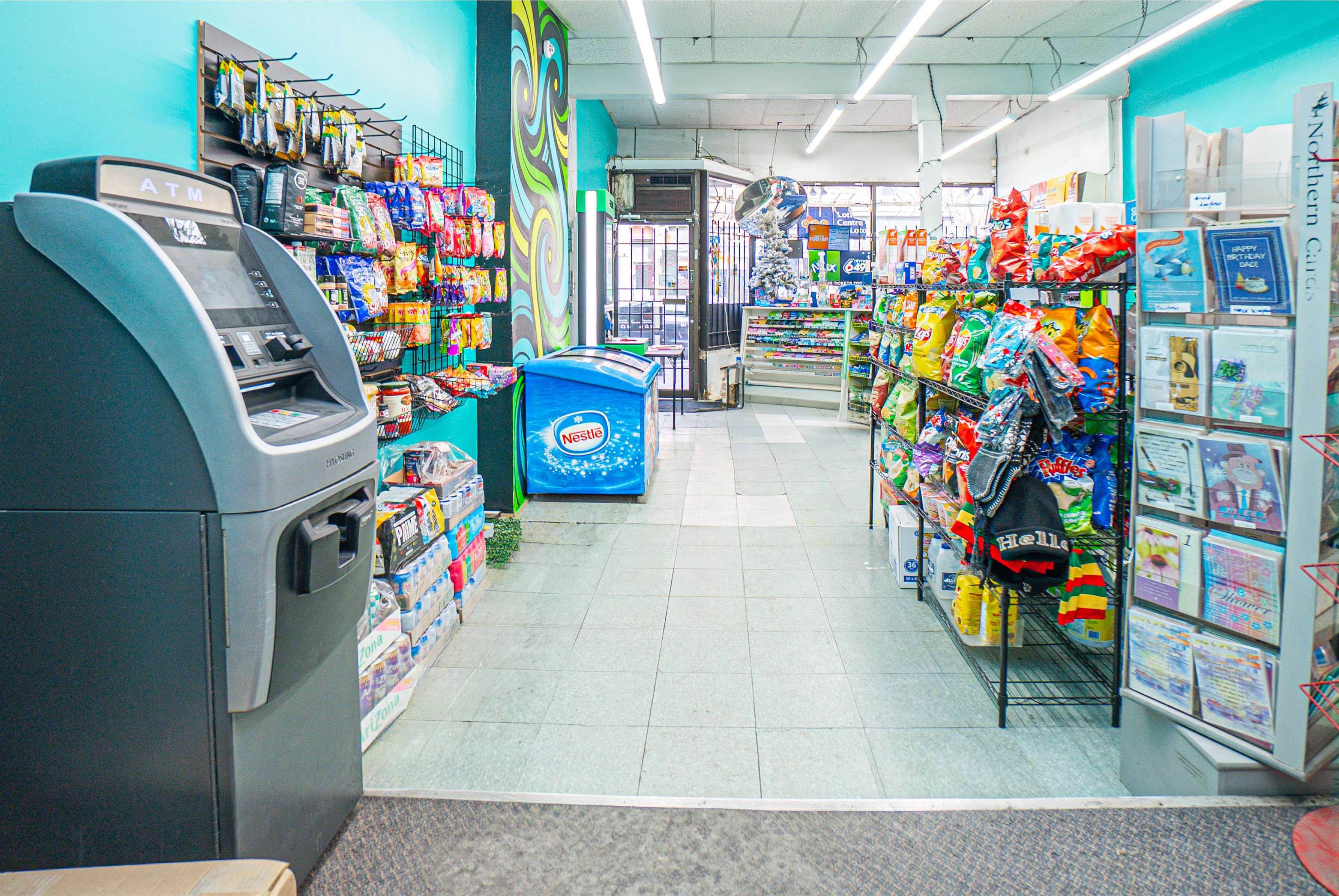 Toronto C01, ON M6H 1L5,927 Bloor ST W