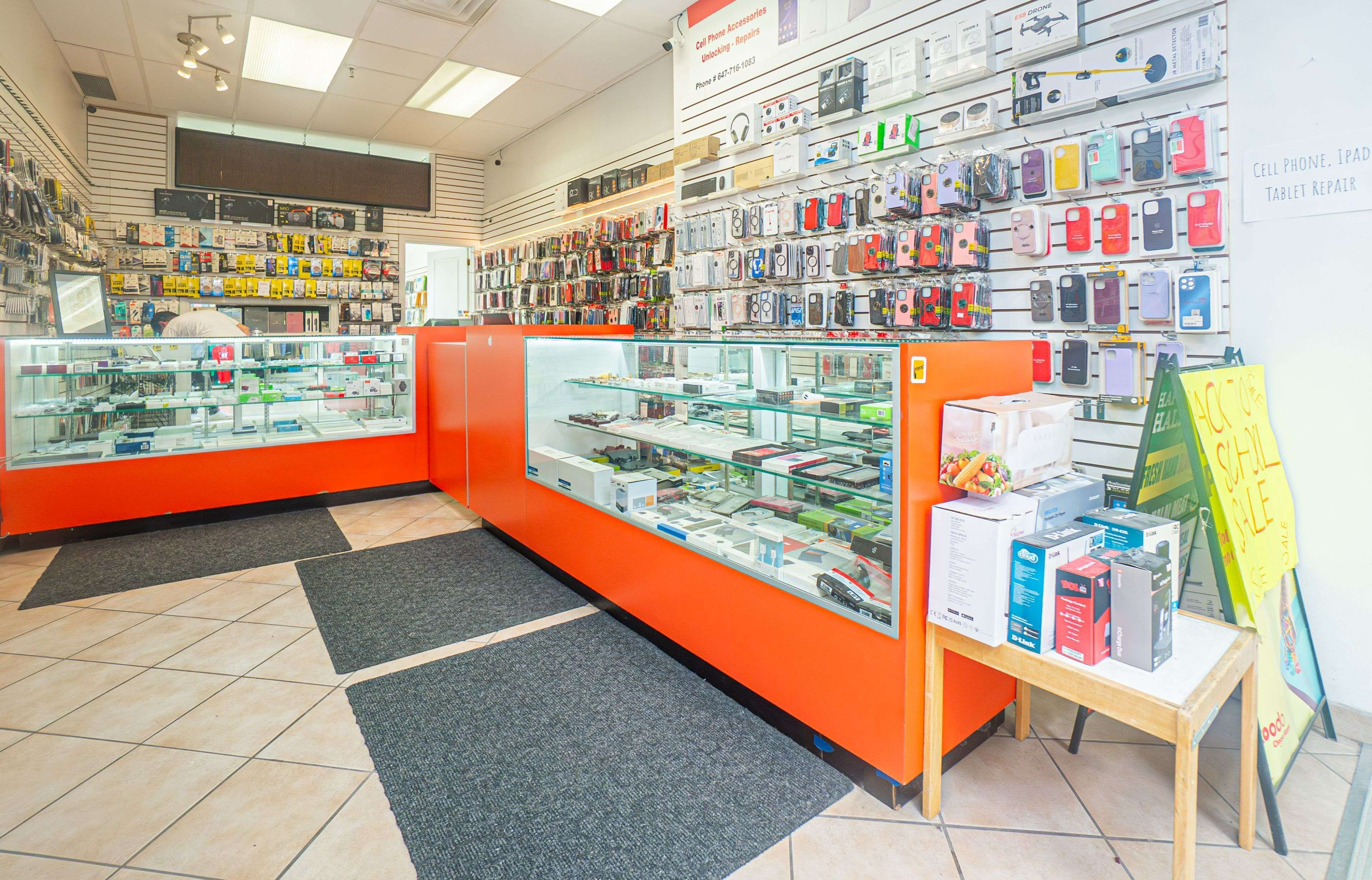 Mississauga, ON L4Y 4J6,3415 Dixie RD #7B