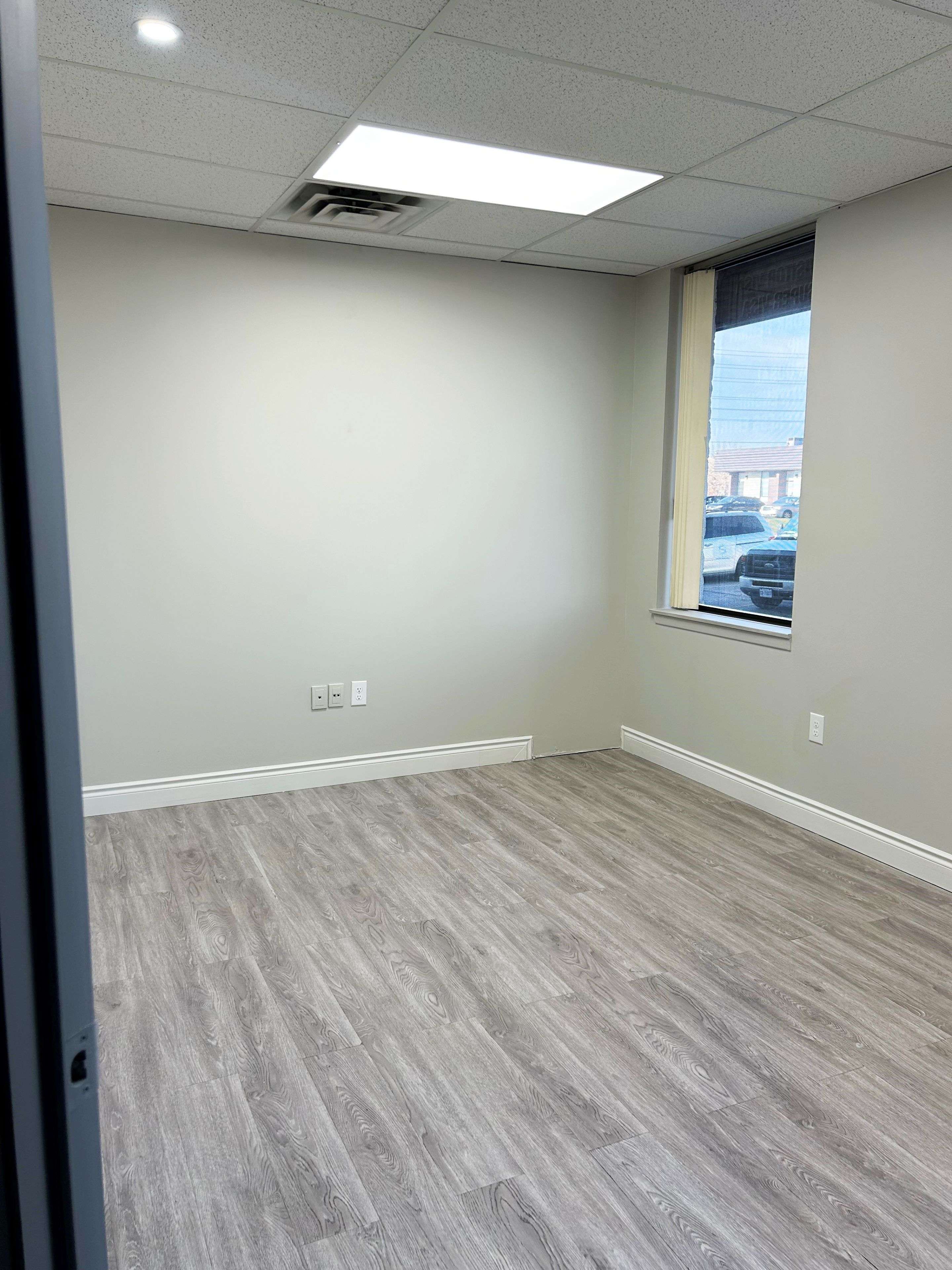 Mississauga, ON L4T 1G3,2682 Slough ST