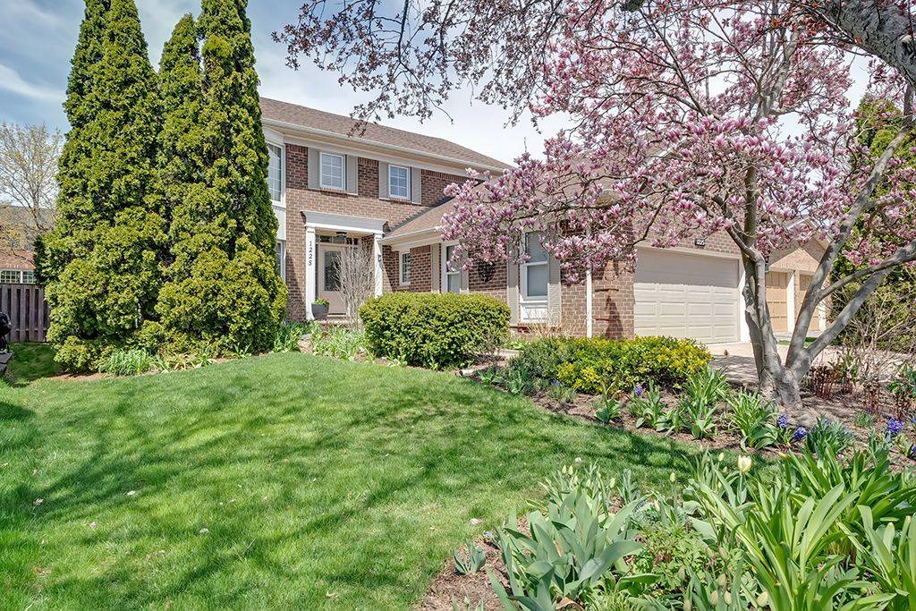 Oakville, ON L6M 1A5,1225 Old Post DR