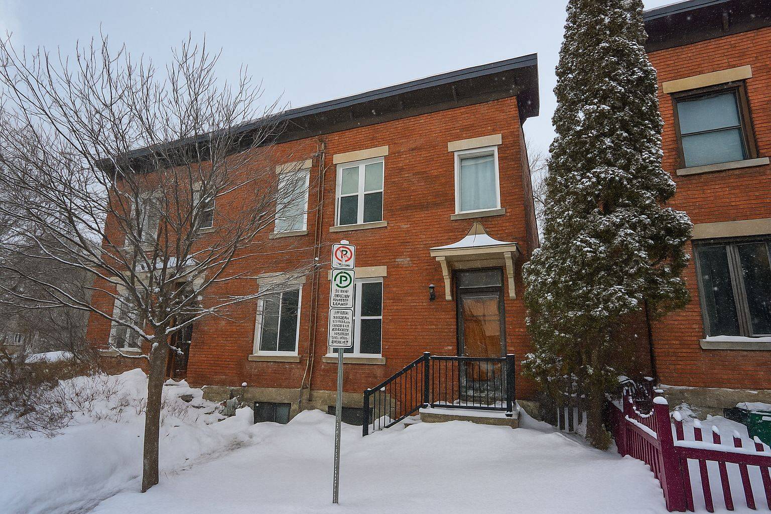 Lower Town - Sandy Hill, ON K1N 6V9,293 Somerset ST E