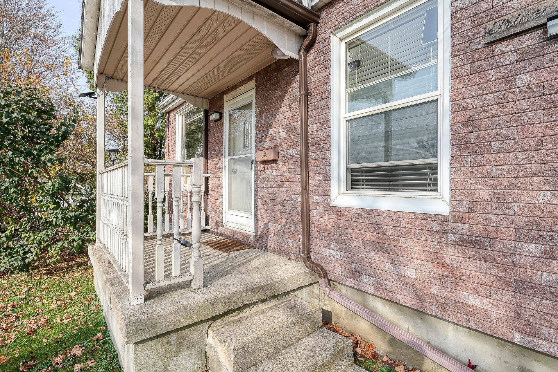 London East, ON N5W 5P1,24 Norlan AVE