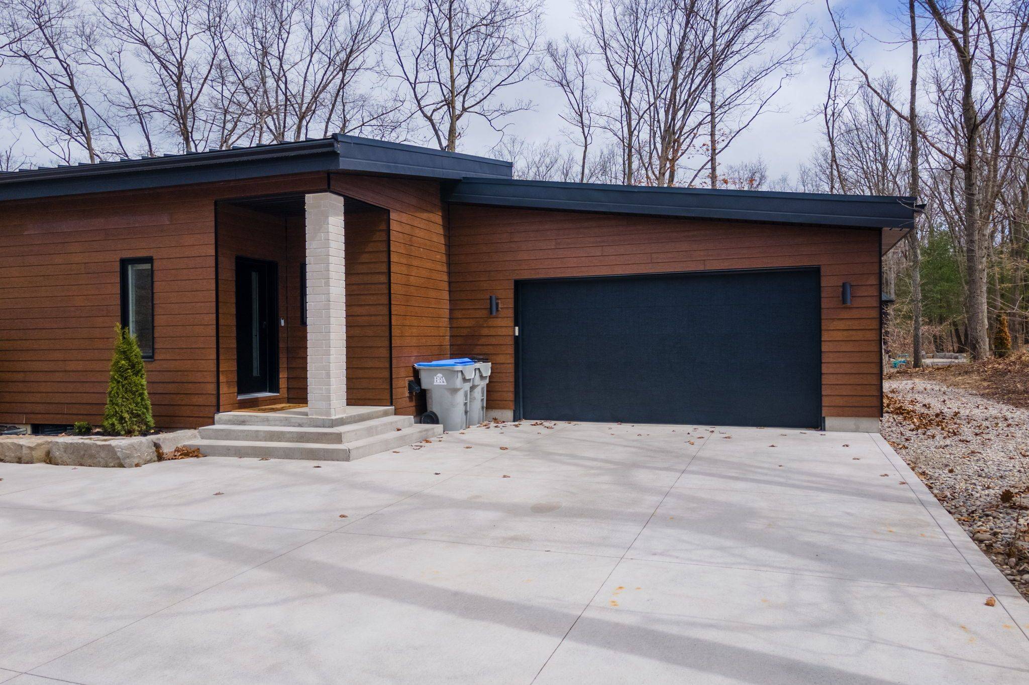 Lambton Shores, ON N0M 1T0,10107 Pinery Bluffs RD