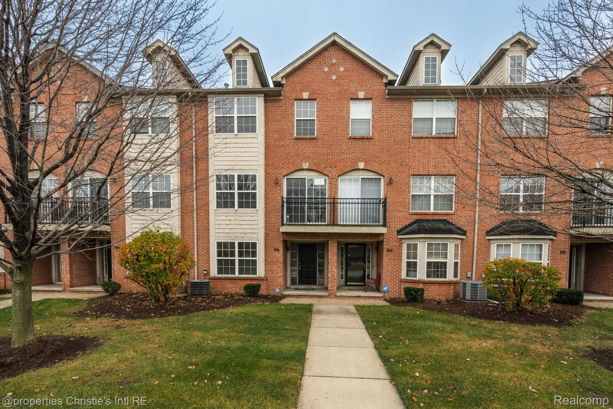 Taylor, MI 48180,22017 PARKVIEW DR