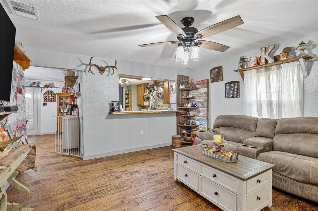 Van Alstyne, TX 75495,7436 FM 2729