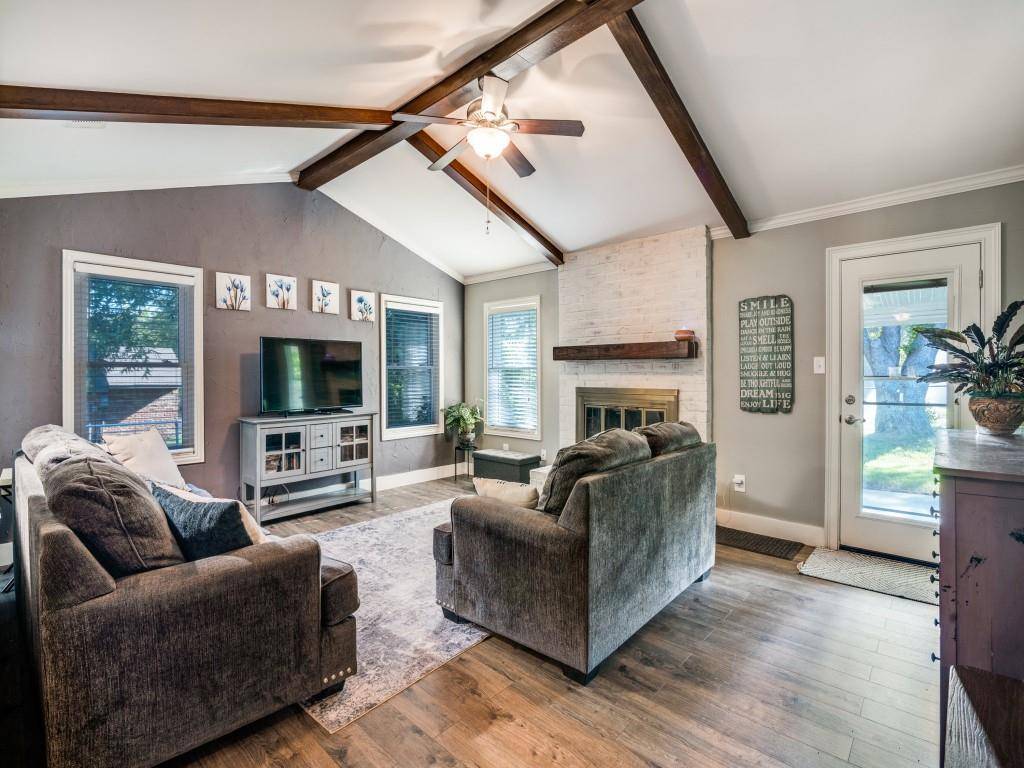 Rockwall, TX 75087,220 Joe White Street