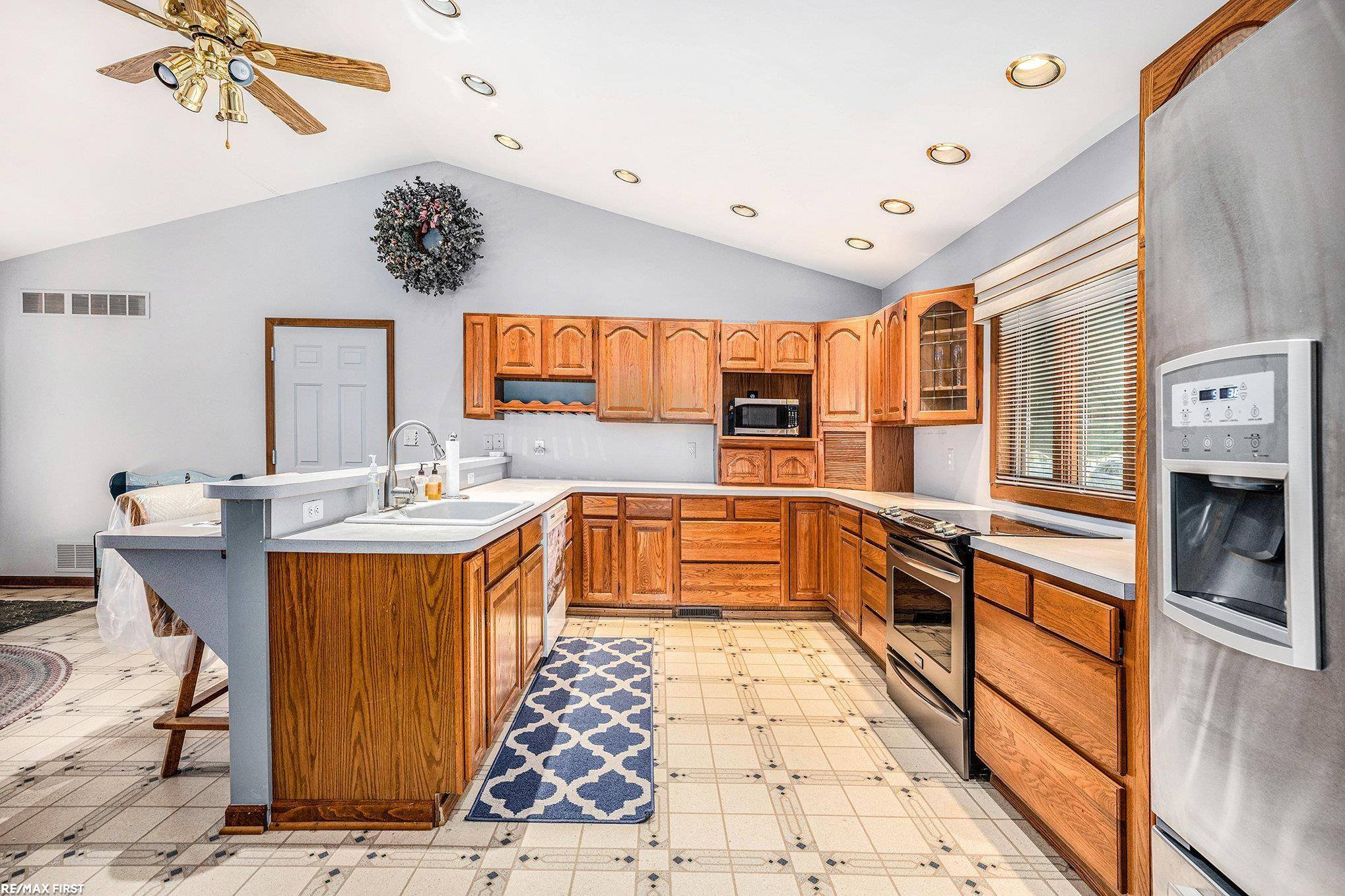 Harsens Island, MI 48028,374 Monroe BLVD