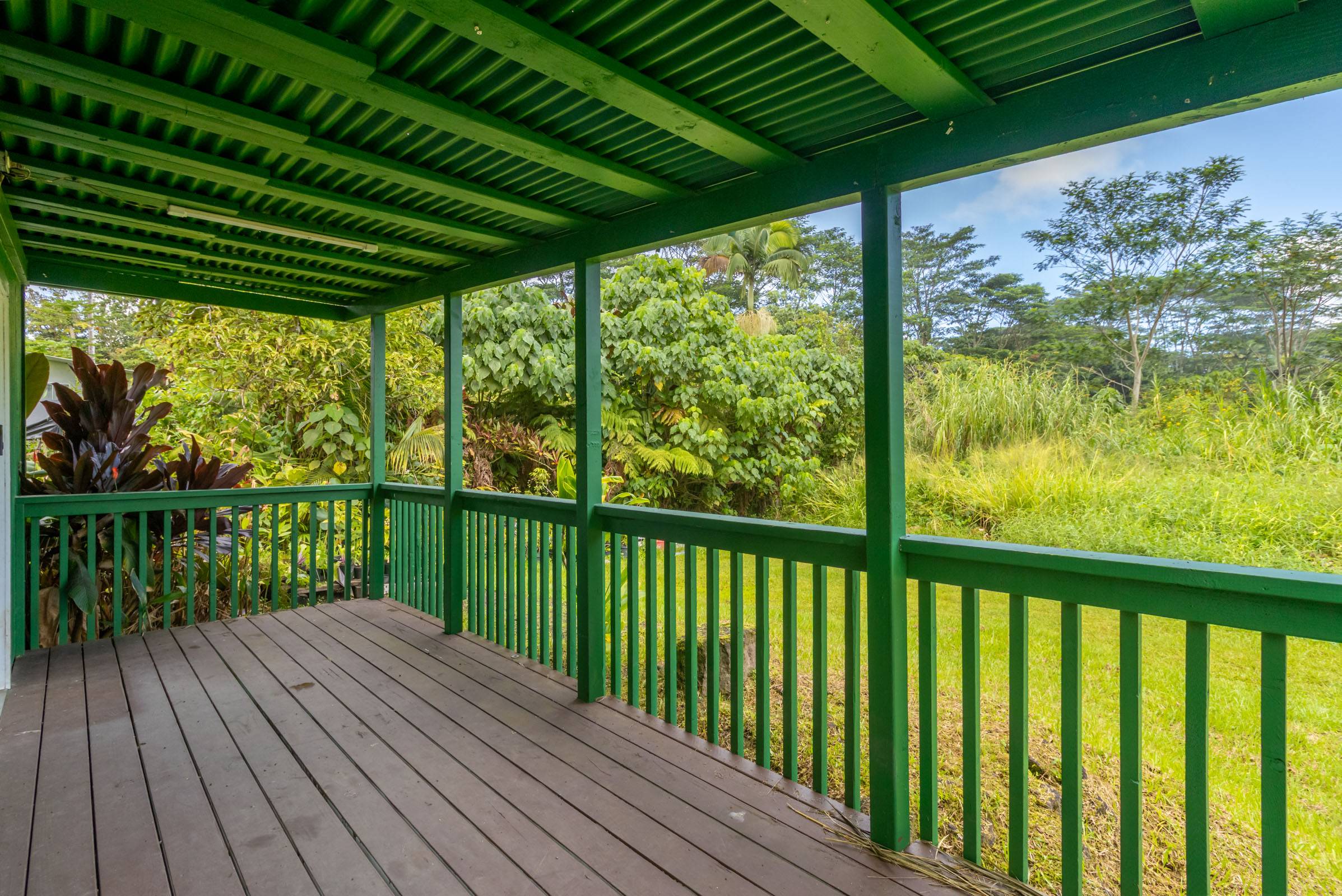 Pahoa, HI 96778,15-2885 PAHOA VILLAGE RD