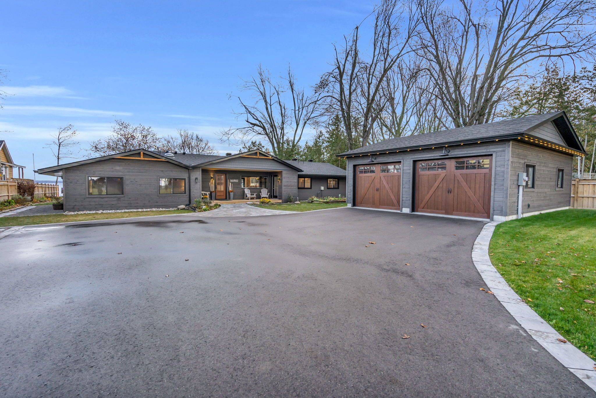 Georgina, ON L0E 1N0,621 Duclos Point RD