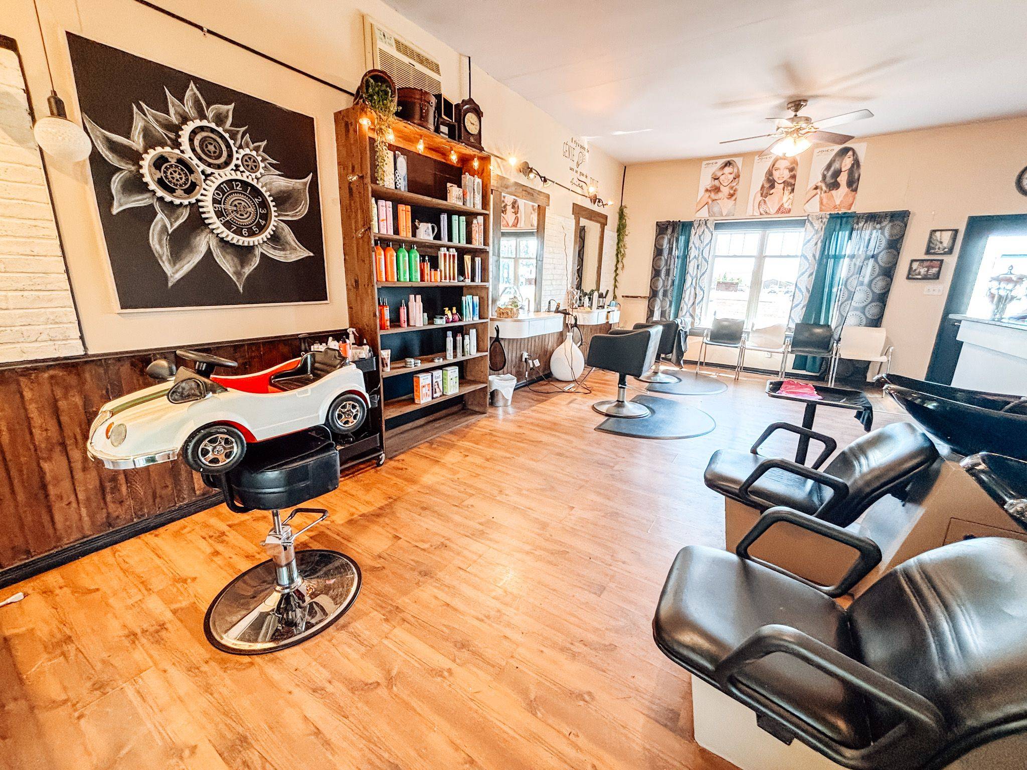 Temiskaming Shores, ON P0J 1P0,203 Roland RD