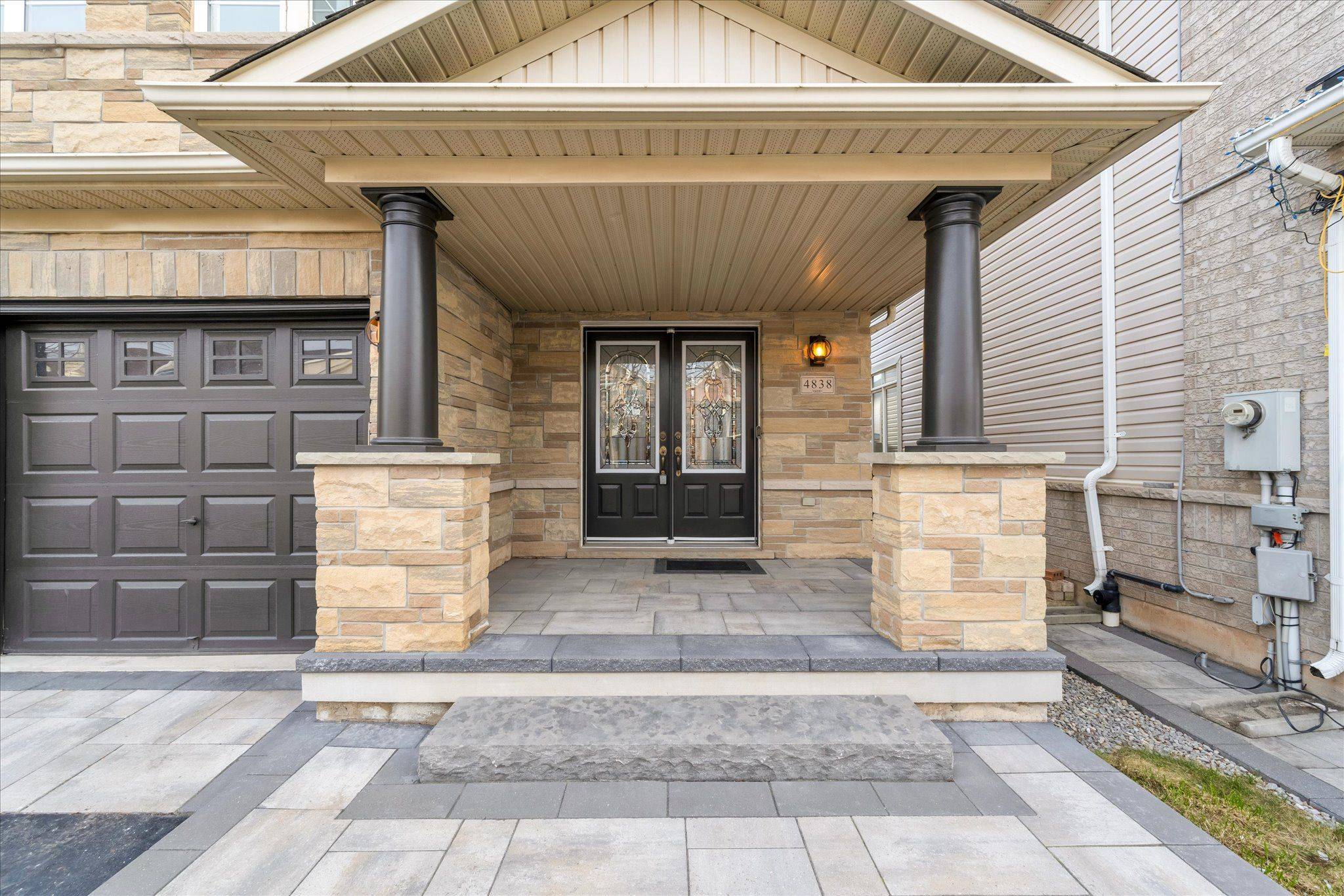 Burlington, ON L7M 0H3,4838 Columbus DR