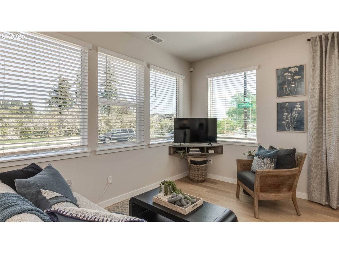 Hillsboro, OR 97123,6434 SE Nasha ST