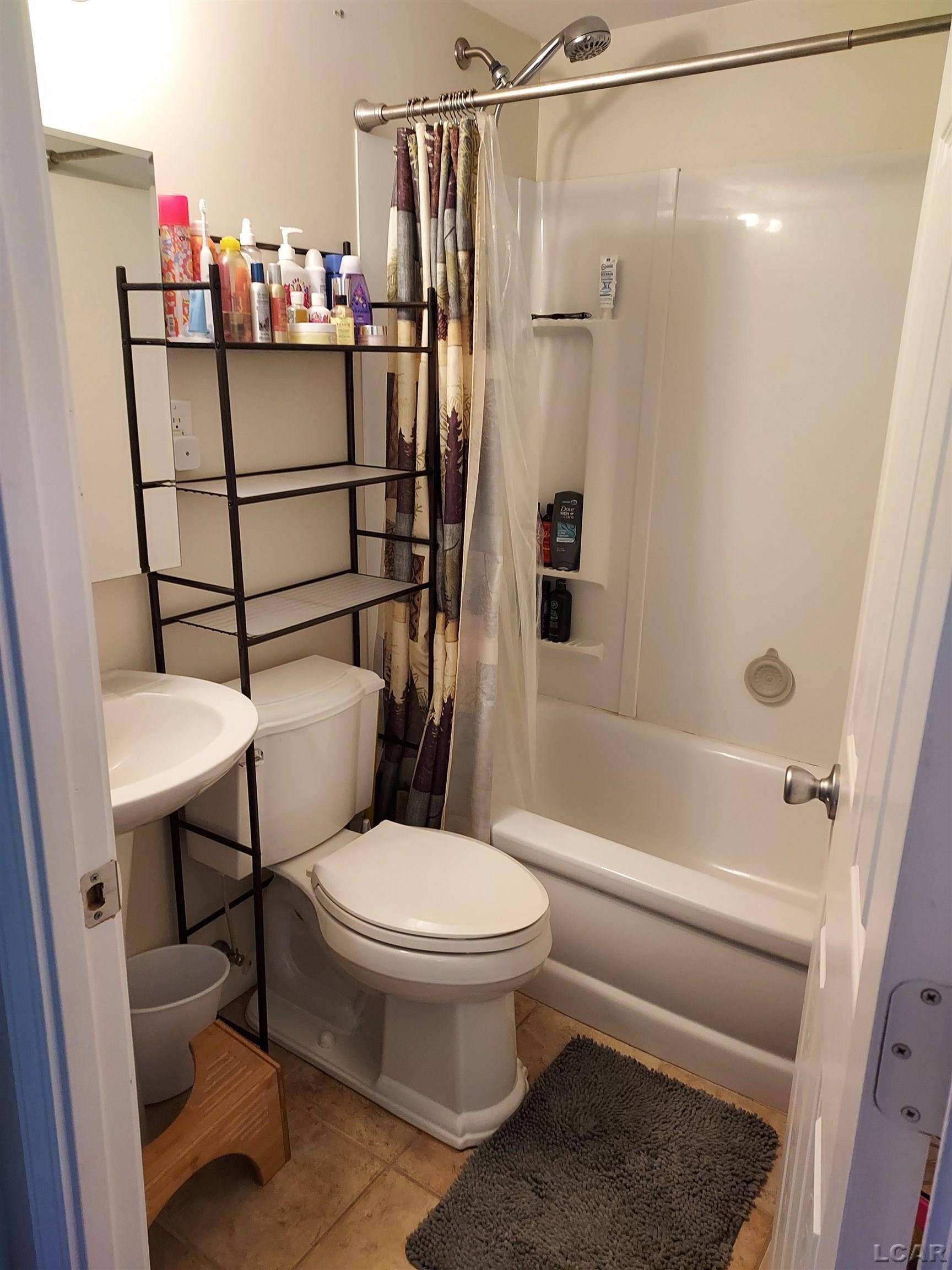 Onsted, MI 49265,980 Marr Lake DR