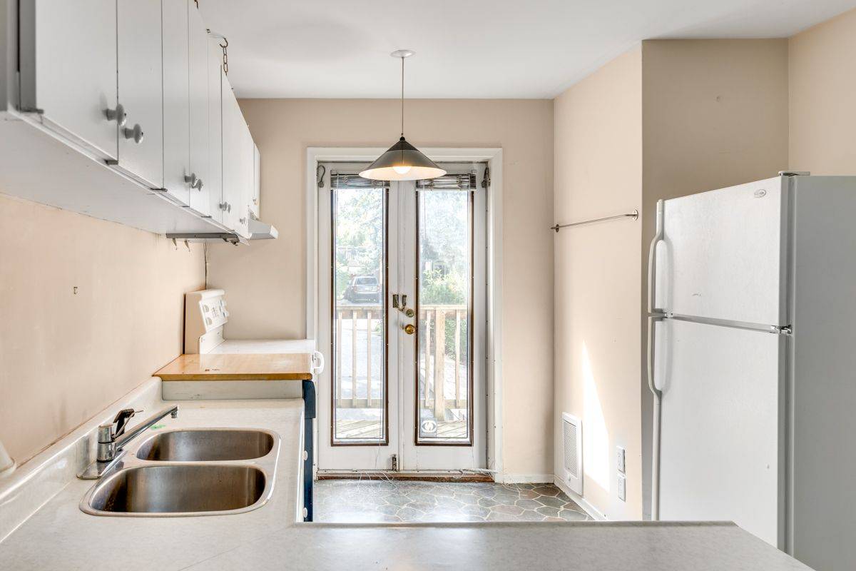 Toronto E02, ON M4L 3H6,5 Bowmore RD