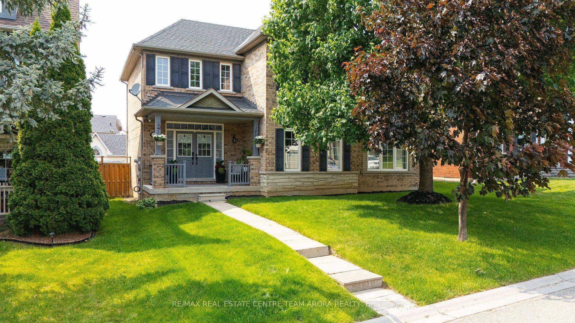 Mississauga, ON L5W 1E8,7129 Gillespie LN