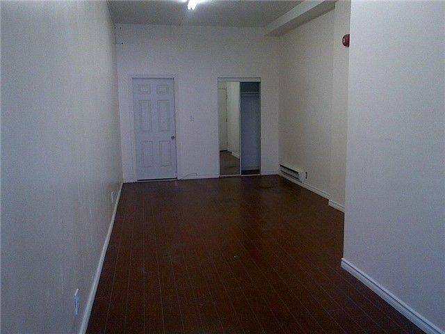 Toronto W03, ON M6N 1B8,1839 Davenport Rd RD #101