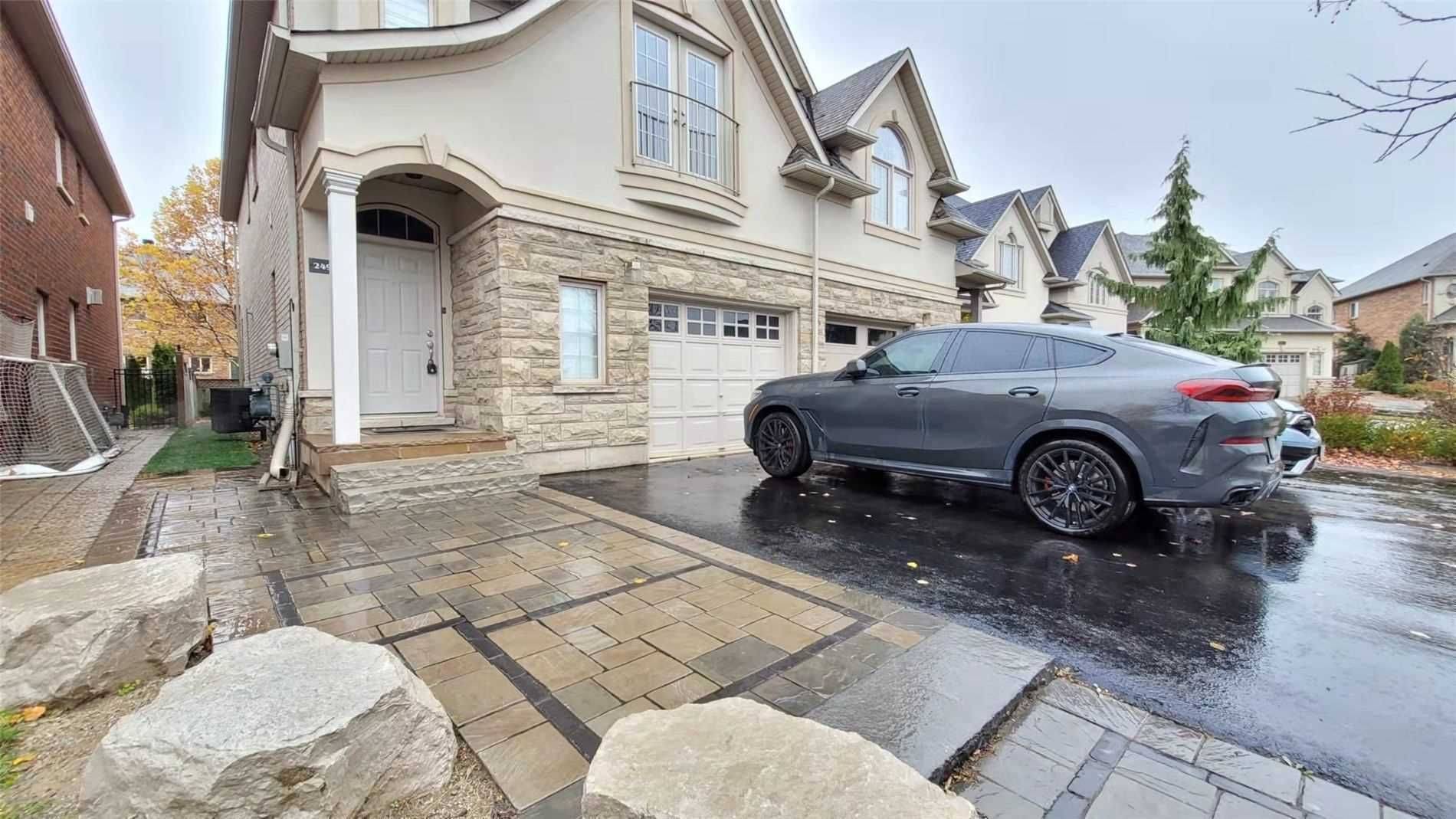 Oakville, ON L6H 7R8,2495 Felhaber CRES