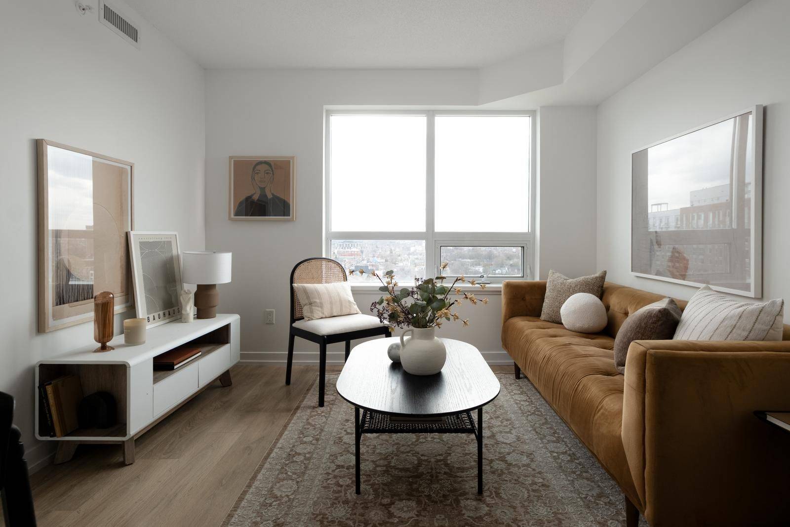 Toronto W02, ON M6H 0C2,1420 Dupont ST #1407