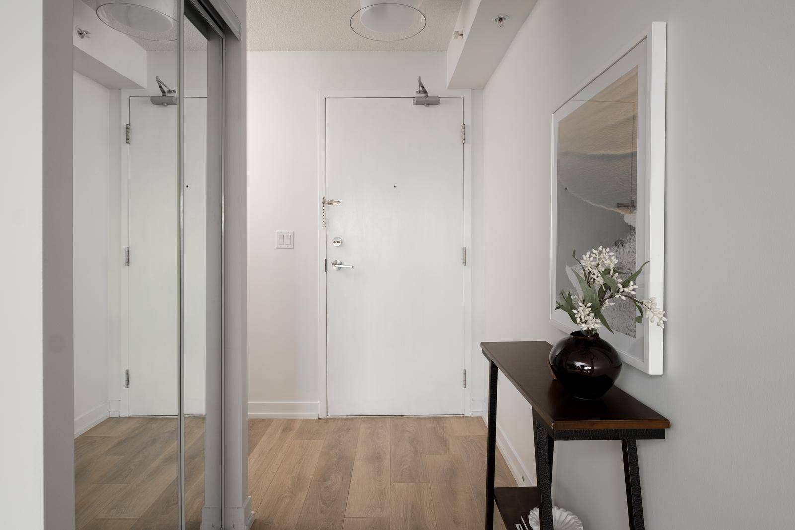 Toronto W02, ON M6H 0C2,1420 Dupont ST #1407