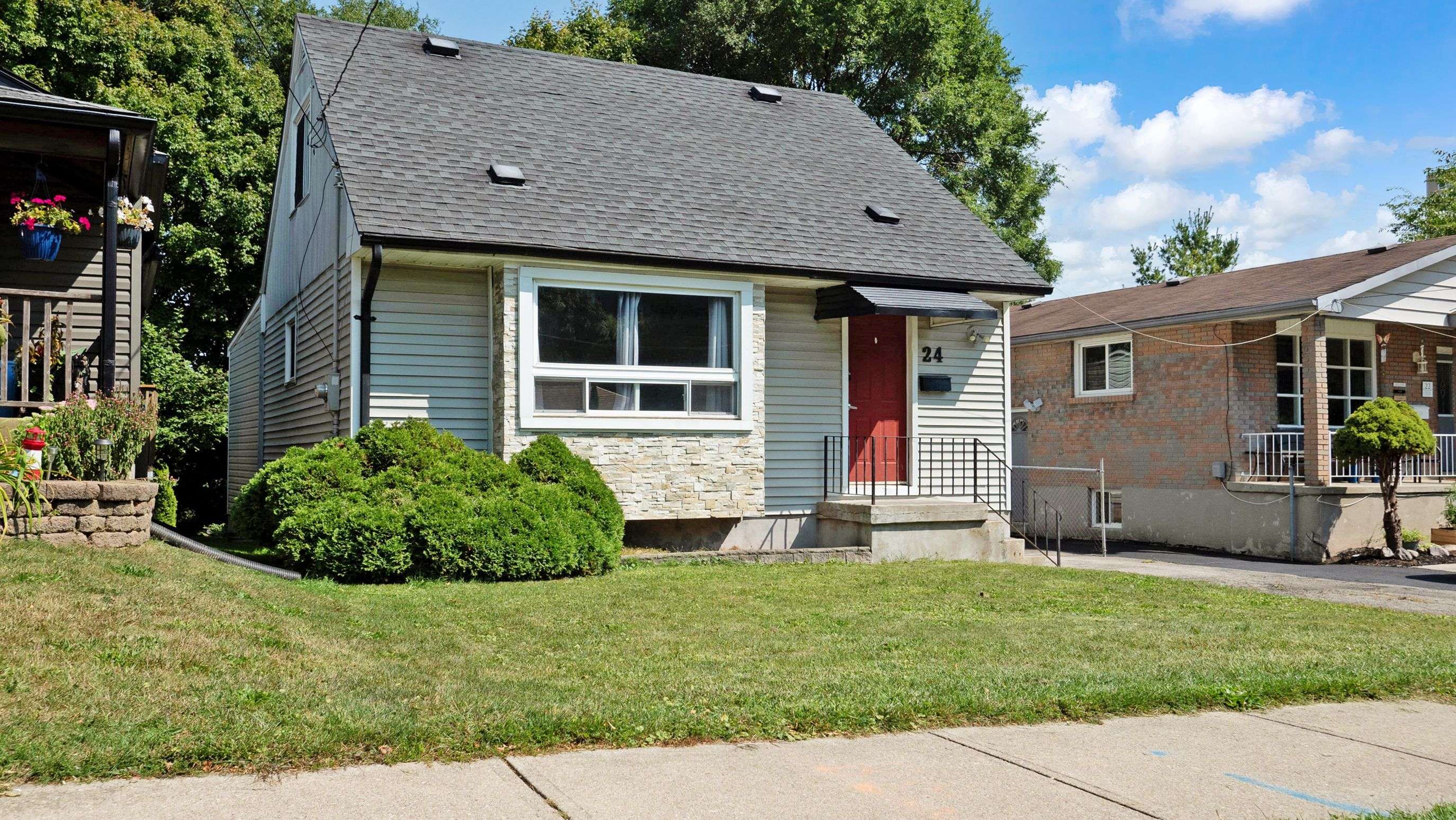 London East, ON N5Y 1G7,24 Empire ST