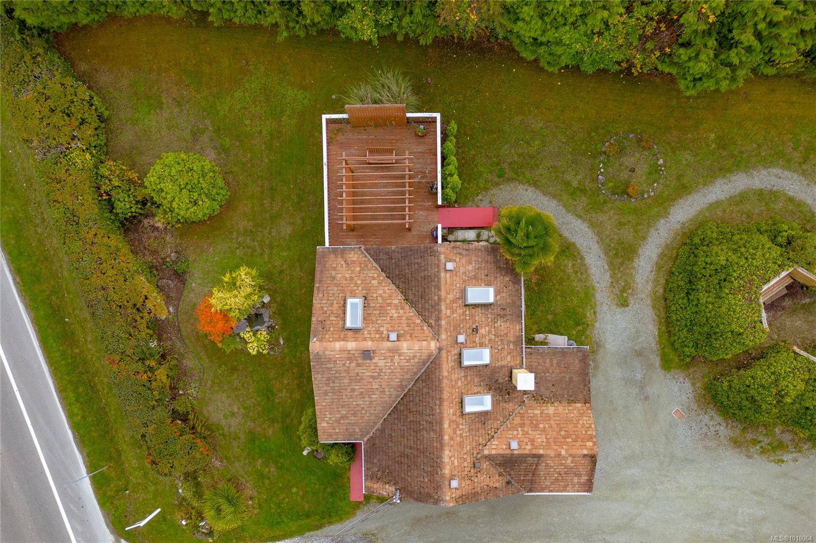 North Saanich, BC V8L 1M6,8576 Lochside Dr