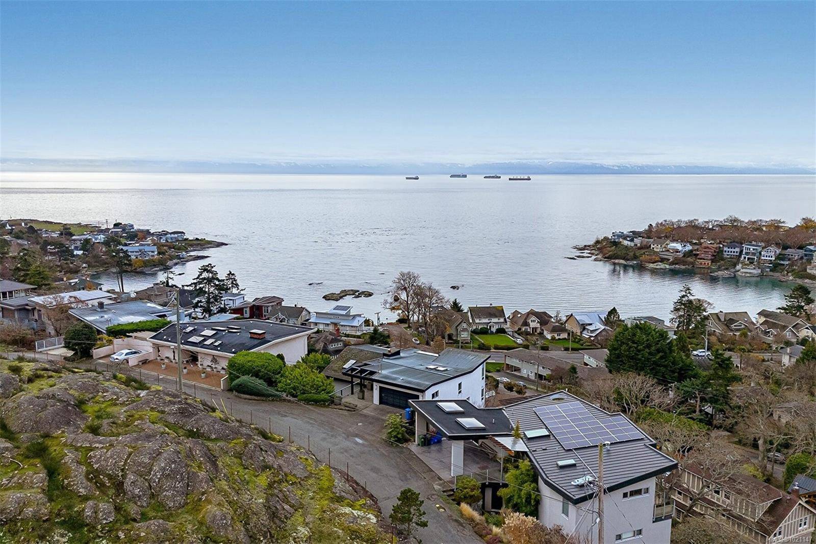 Oak Bay, BC V8S 1Y1,117 Barkley Terr