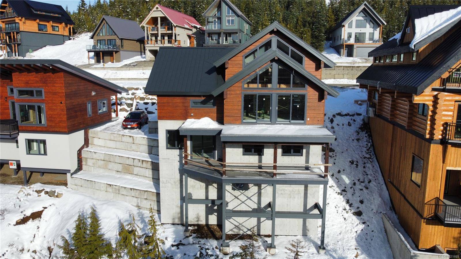 Courtenay, BC V9J 1L0,665 Arrowsmith Ridge