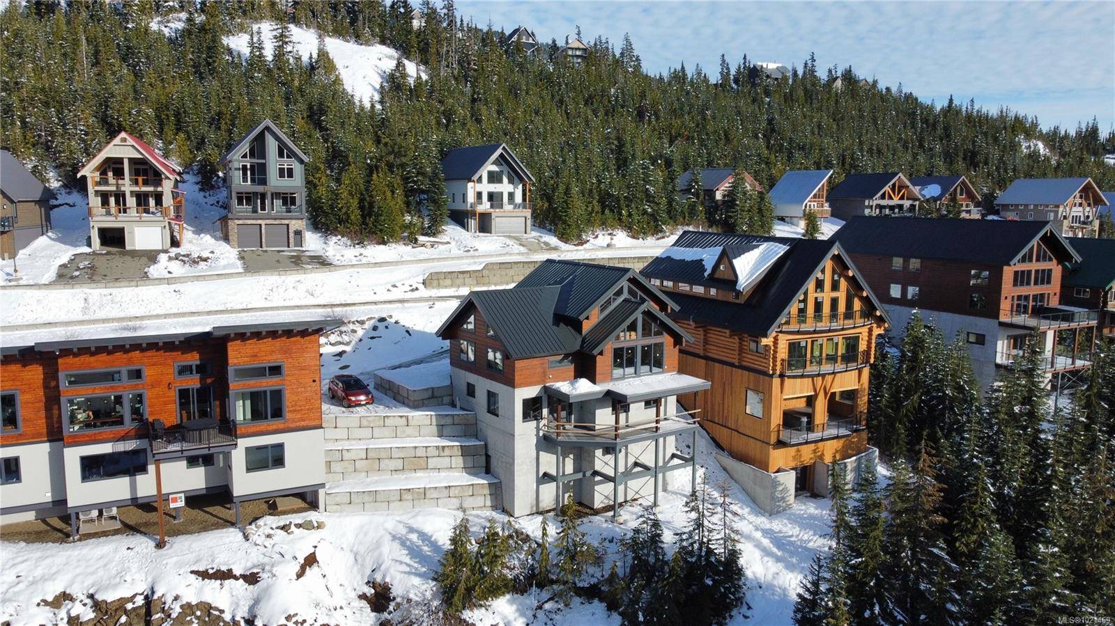 Courtenay, BC V9J 1L0,665 Arrowsmith Ridge