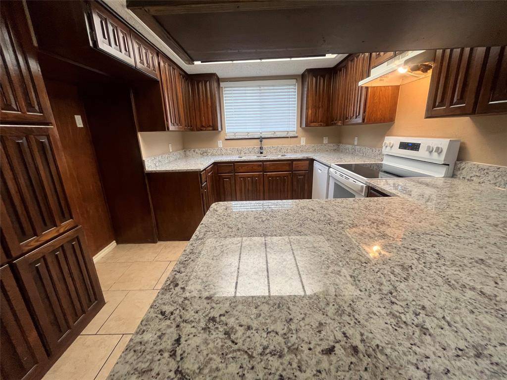 Lancaster, TX 75134,1054 Alicia Lane