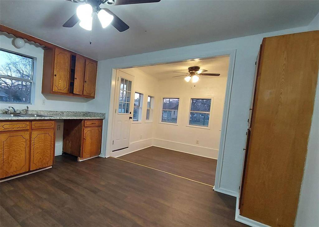 Whitney, TX 76692,606 W Washington Avenue