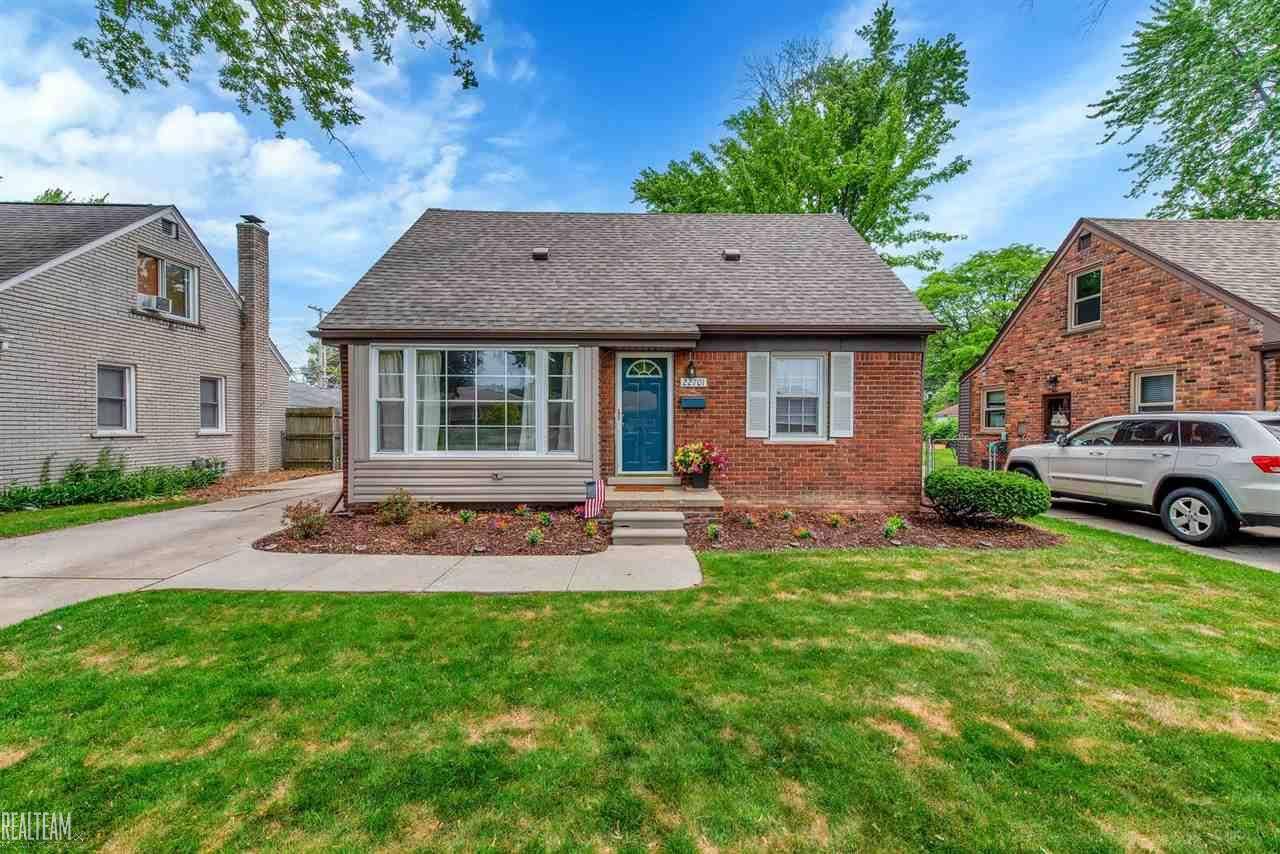 Saint Clair Shores, MI 48080,22701 Rosedale