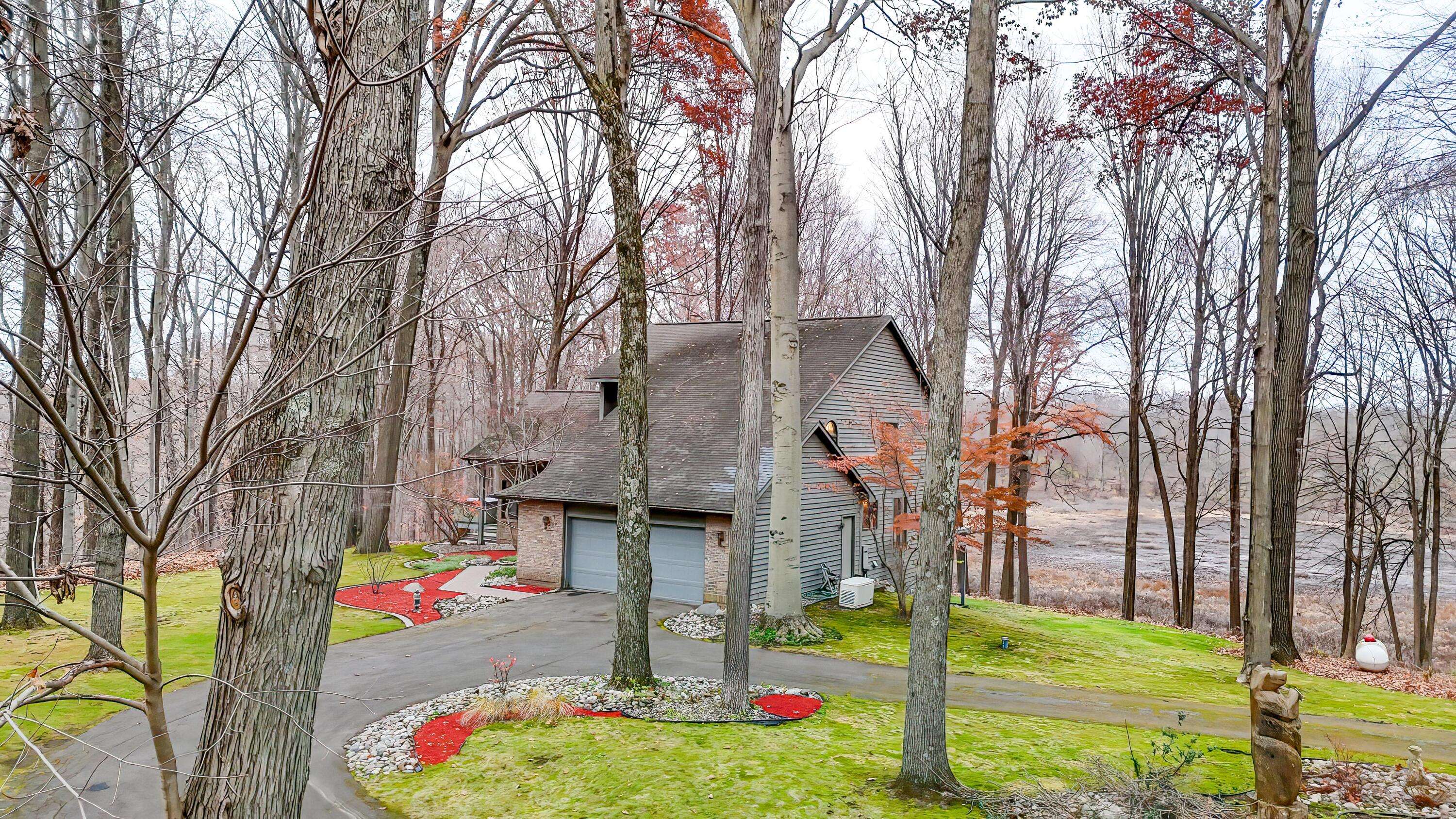 Augusta, MI 49012,15833 E B AVE