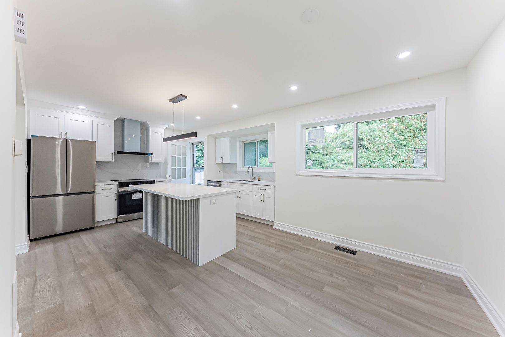 Oakville, ON L6H 2G8,1253 Kensington Park RD