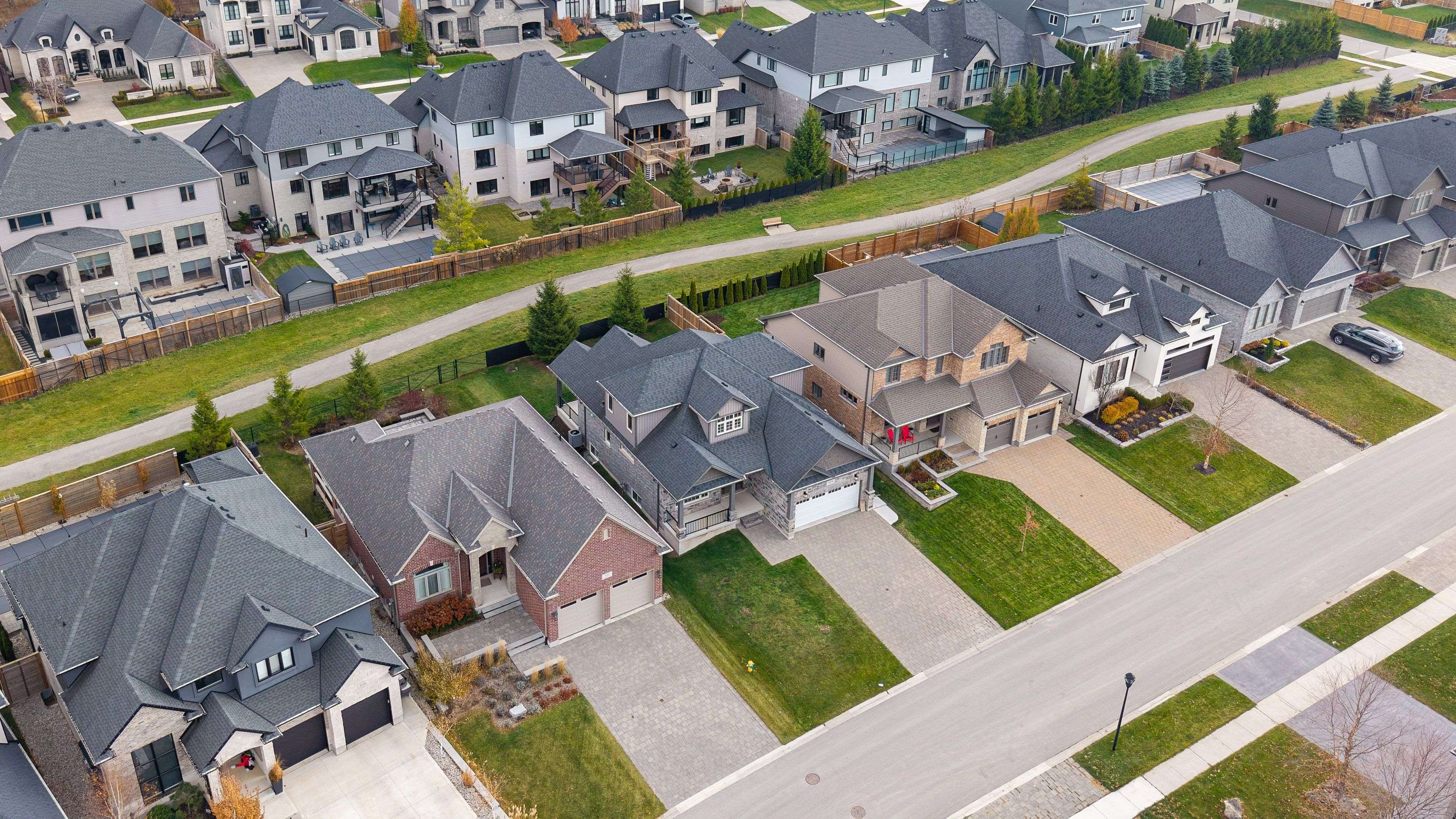 London South, ON N6K 0J2,1038 Trailsway AVE