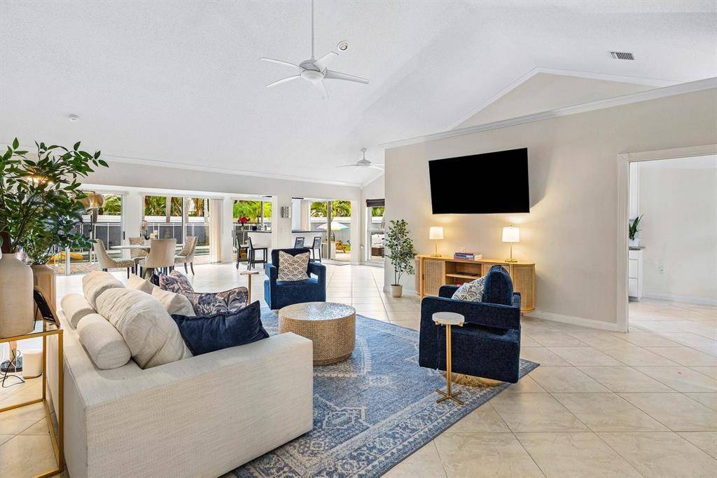 West Palm Beach, FL 33409,2860 Wilderness Rd