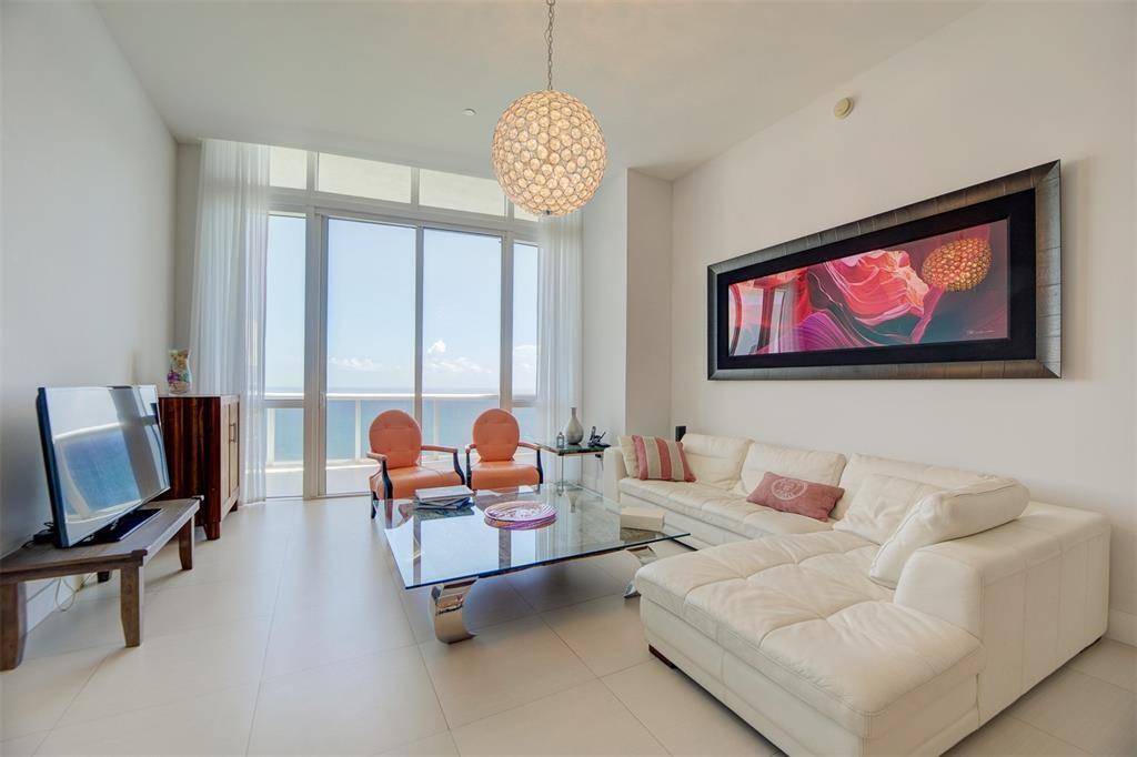 Sunny Isles Beach, FL 33160,15901 Collins Ave #Ph4303