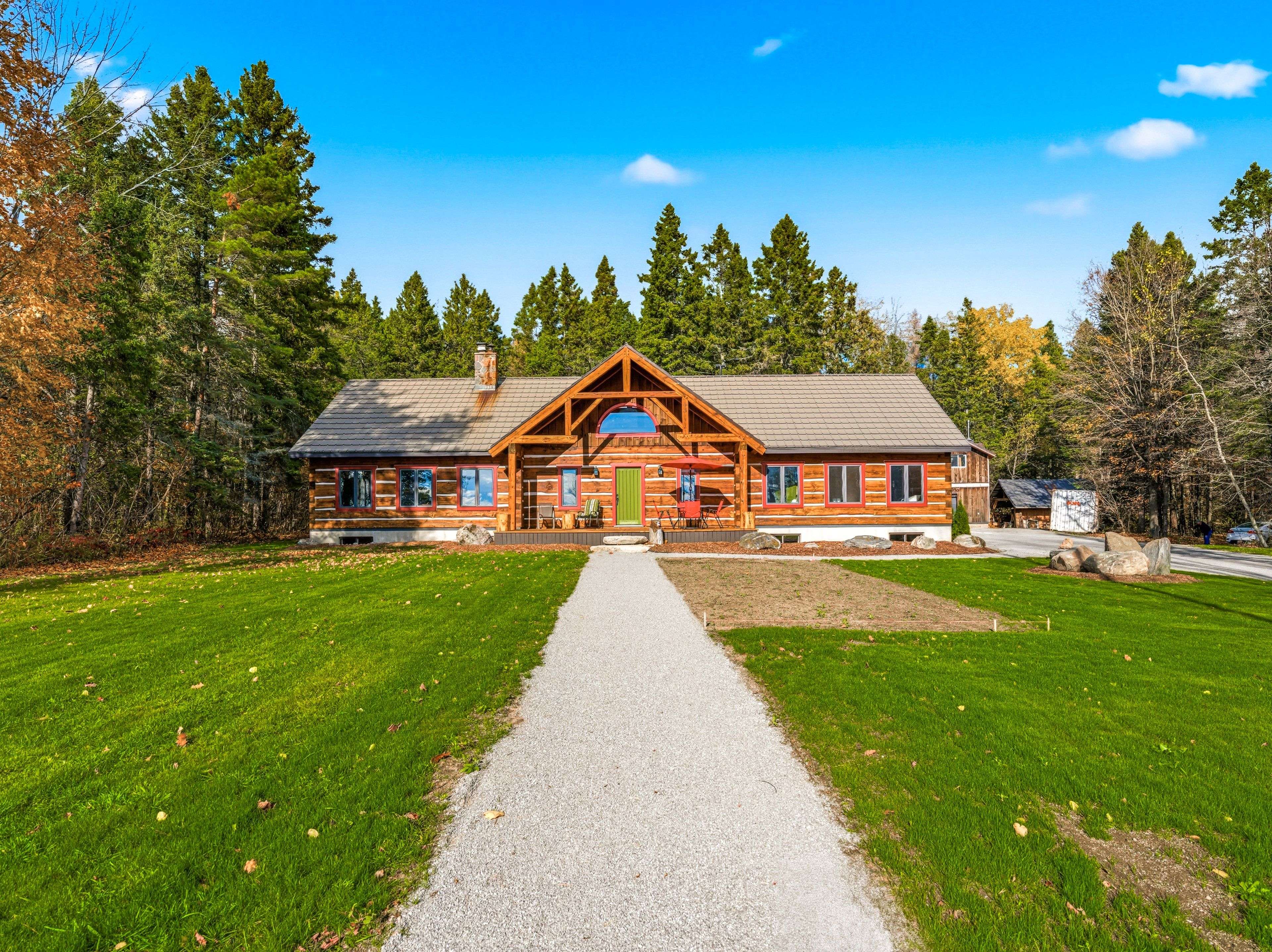 Tiny, ON L9M 0N3,160 14 Concession W