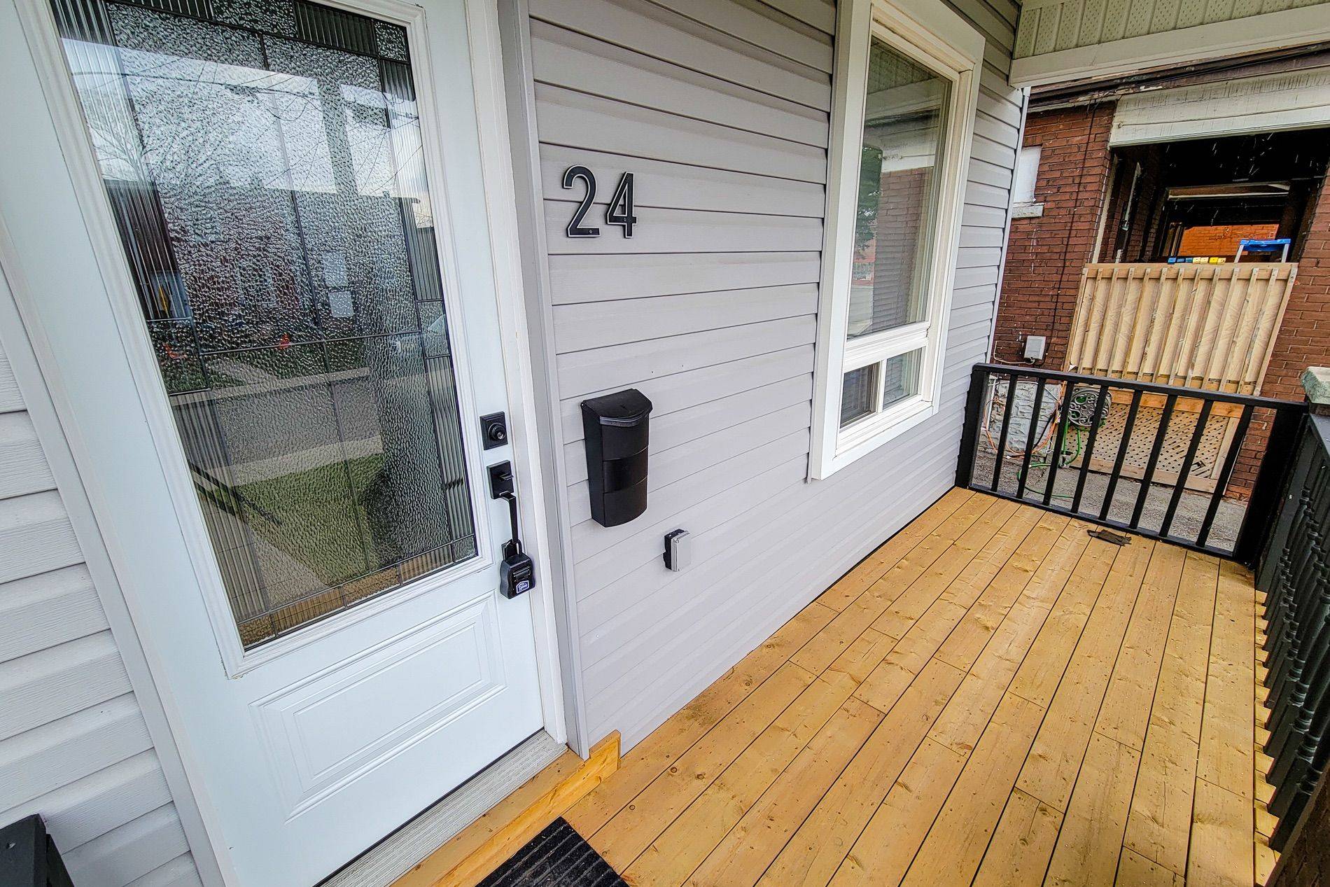 Hamilton, ON L8L 7G4,24 Albemarle ST