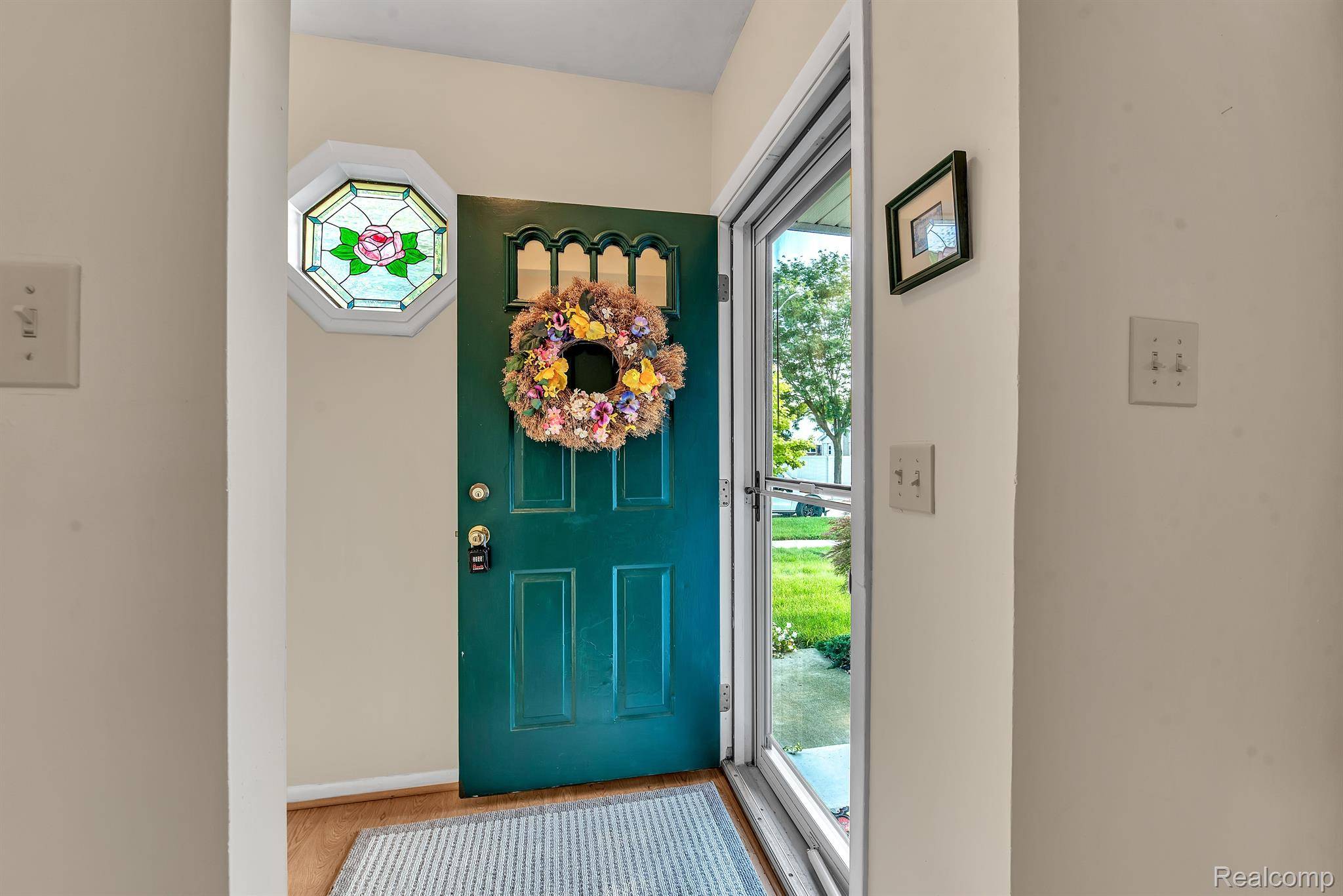 Woodhaven, MI 48183,16445 TRUWOOD ST