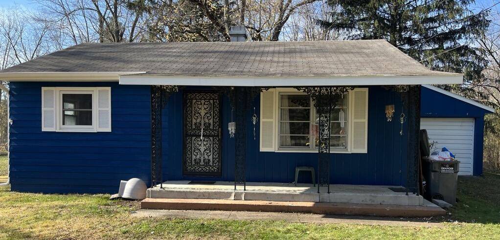 251 Creekview DR, Bedford Twp, MI 49037