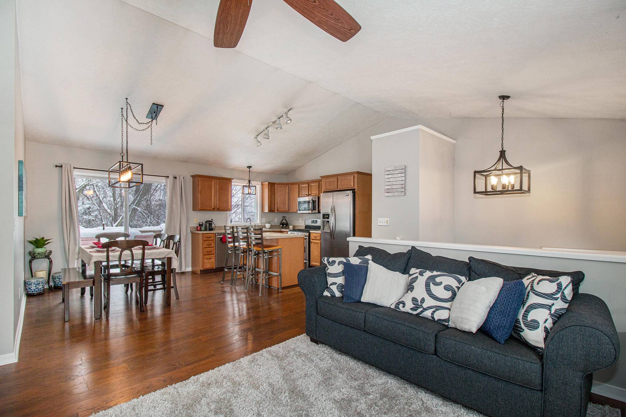 Grand Rapids, MI 49505,2527 Orchard View DR NE